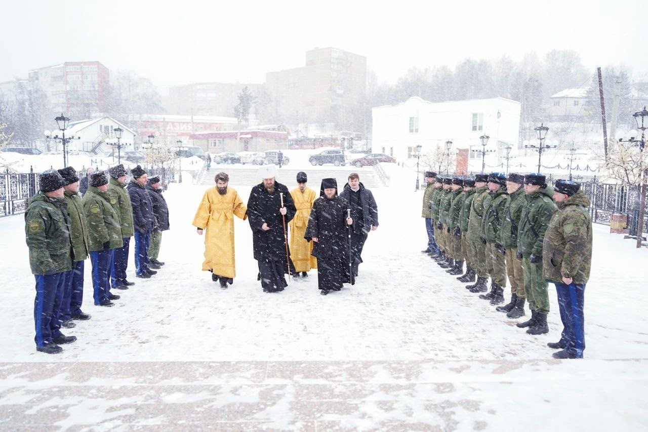 СОБОРНОЕ БОГОСЛУЖЕНИЕ В СЕРАФИМОВСКОМ КАФЕДРАЛЬНОМ СОБОРЕ