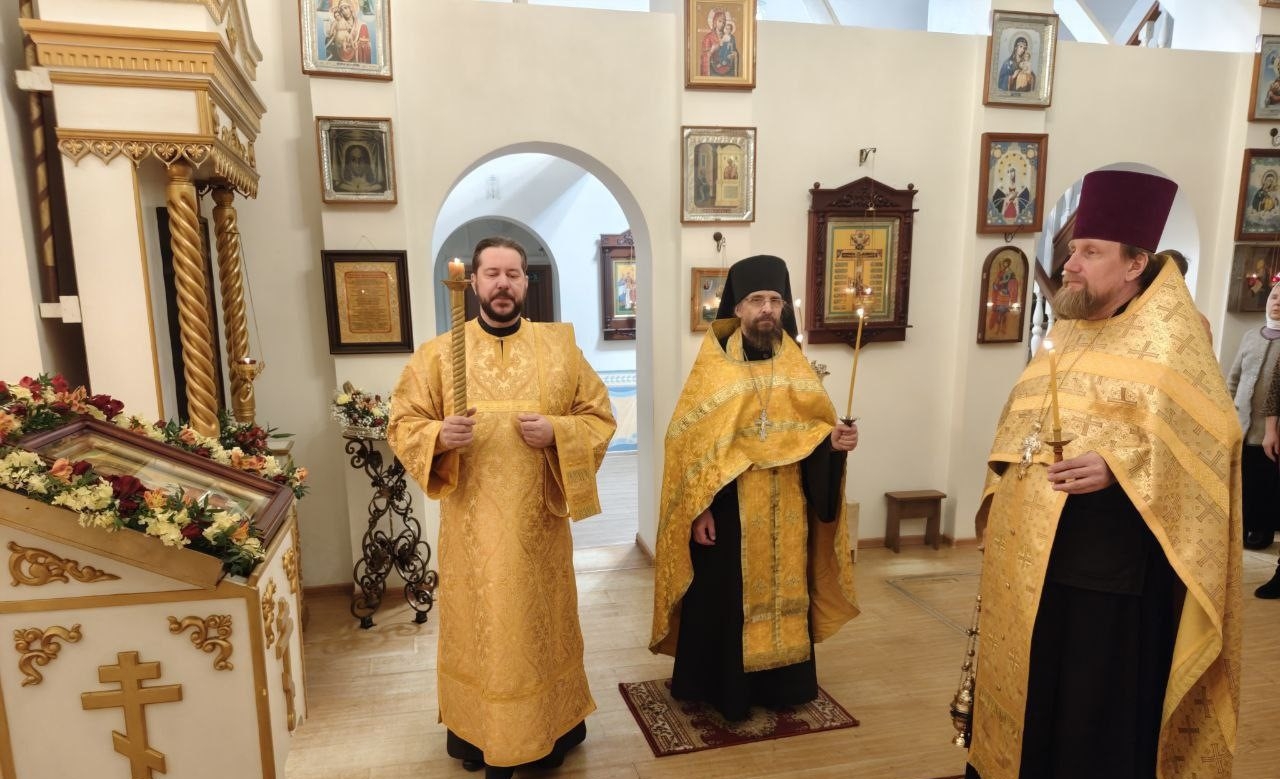 Великопостное Богослужение в Серафимовском кафедральном соборе