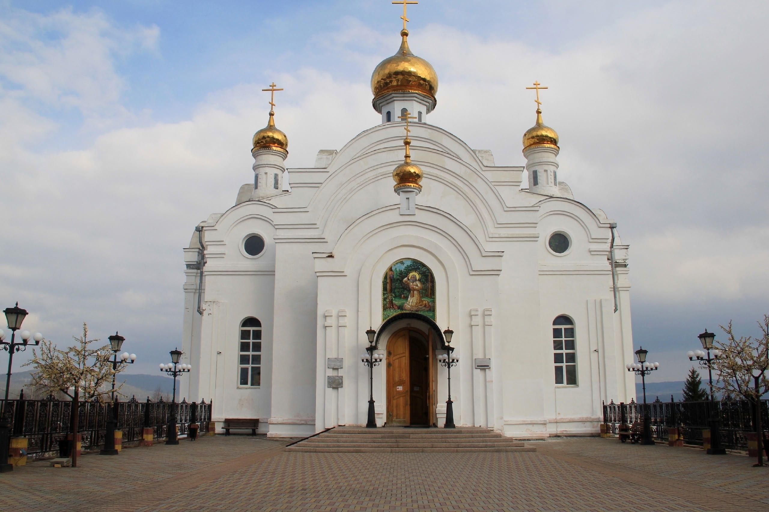 БОГОСЛУЖЕНИЕ В СЕРАФИМОВСКОМ КАФЕДРАЛЬНОМ СОБОРЕ Г. ЗЛАТОУСТА