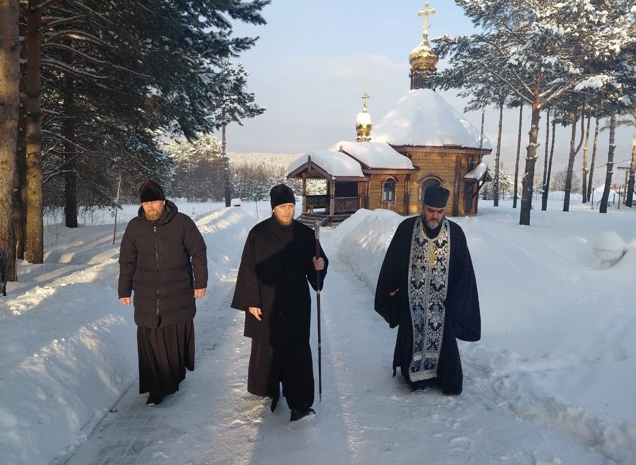 ПОСЕЩЕНИЕ ХРАМОВ ЗЛАТОУСТОВСКОГО БЛАГОЧИНИЯ