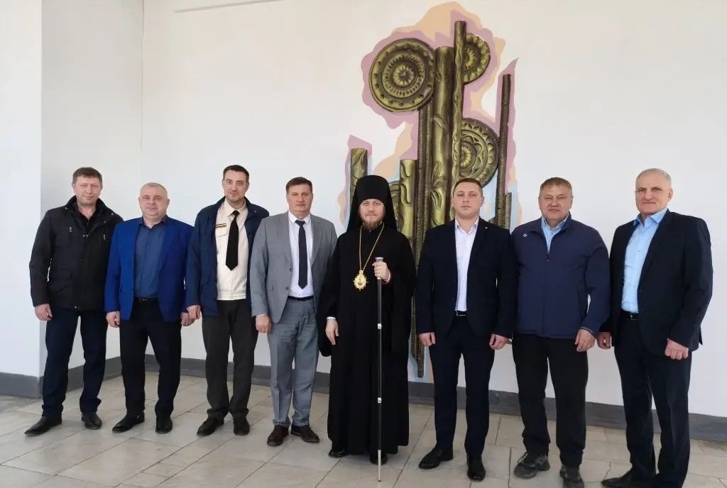 ВСТРЕЧА НА ПЛОЩАДКЕ УСТЬ-КАТАВСКОГО ВАГОНОСТРОИТЕЛЬНОГО ЗАВОДА