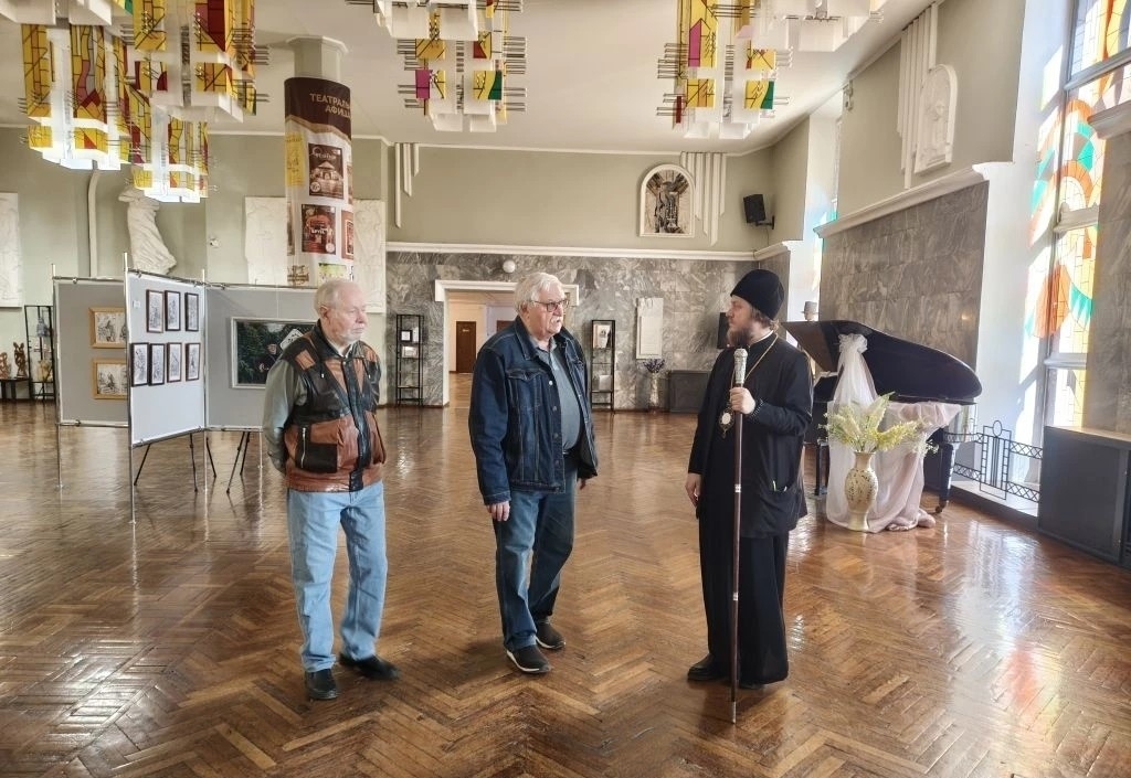 ПОСЕЩЕНИЕ ЗЛАТОУСТОВСКОГО ГОСУДАРСТВЕННОГО ДРАМАТИЧЕСКОГО ТЕАТРА «ОМНИБУС»