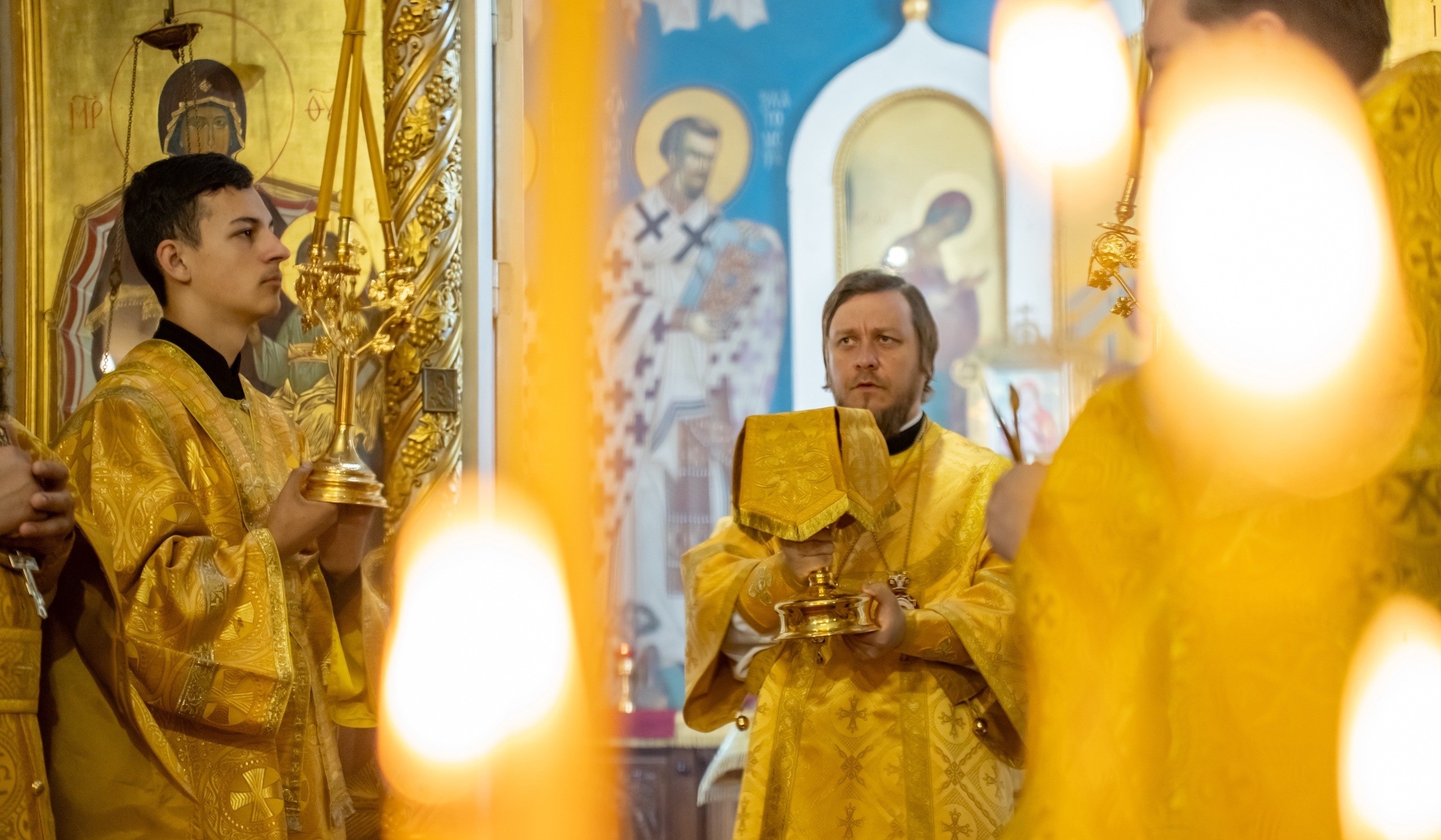 БОГОСЛУЖЕНИЕ В СЕРАФИМОВСКОМ КАФЕДРАЛЬНОМ СОБОРЕ
